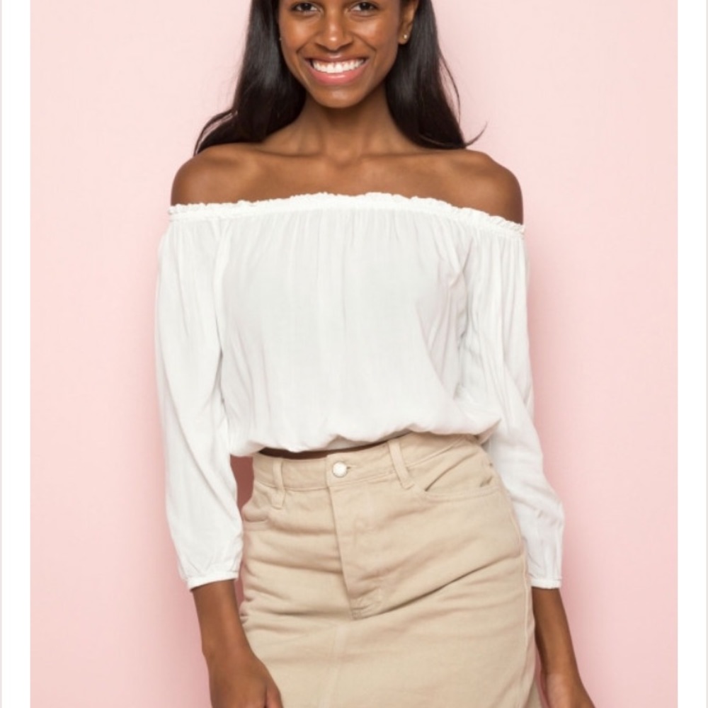 NWOT Brandy Melville Maura Top